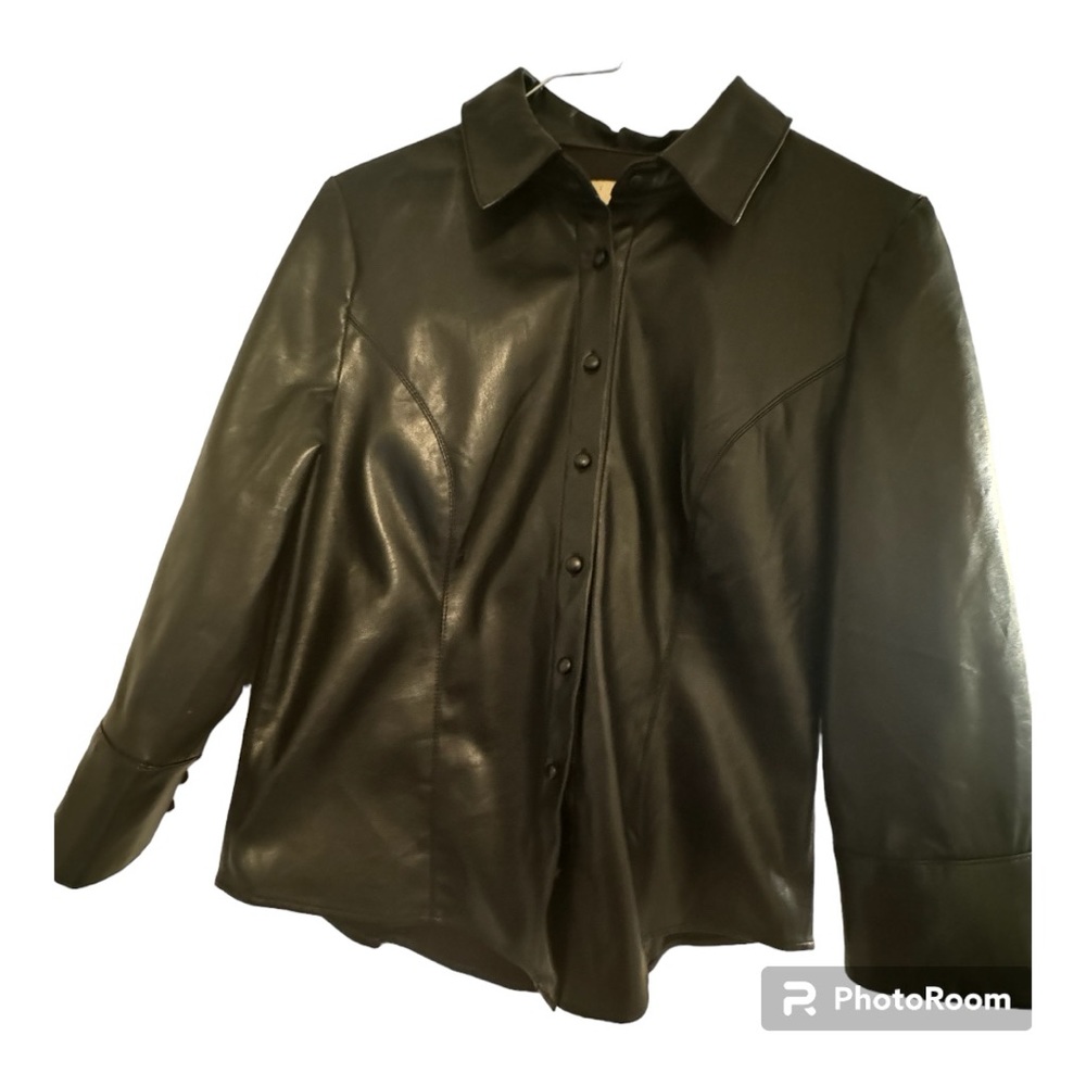 Ellie Tahari Faux leather bottom down 3/4 sleeve length top